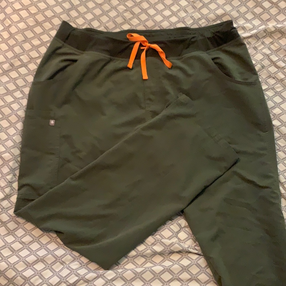 Figs Olive Green Scrub Pants